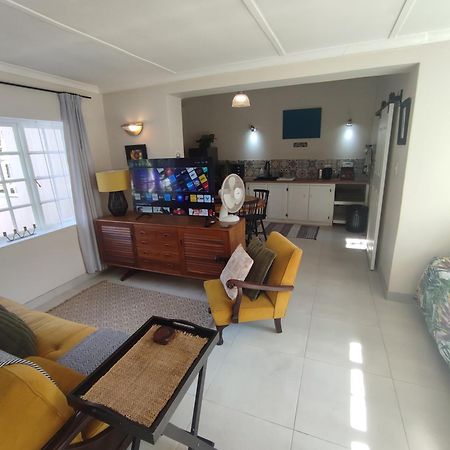 Paradise In The City - Cottage One Port Elizabeth Kültér fotó